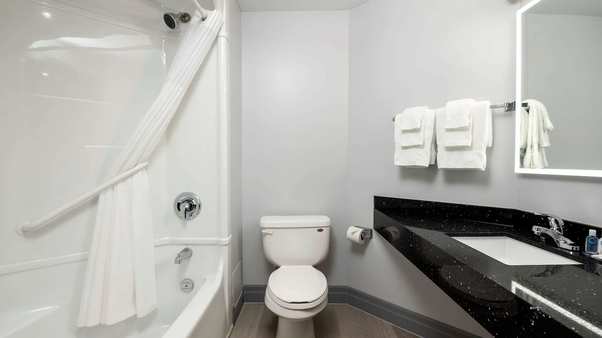Comfort Hotel Niagara Falls Canada